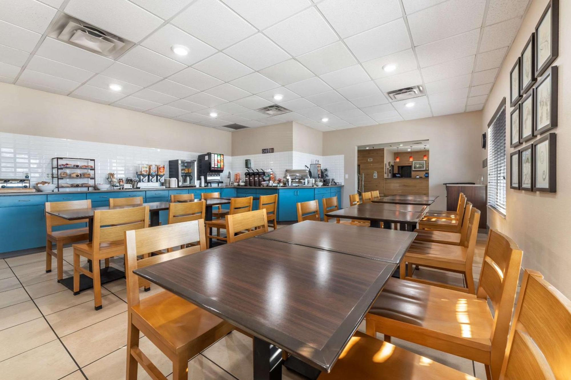 Country Inn & Suites By Radisson, Watertown, Sd Eksteriør bilde