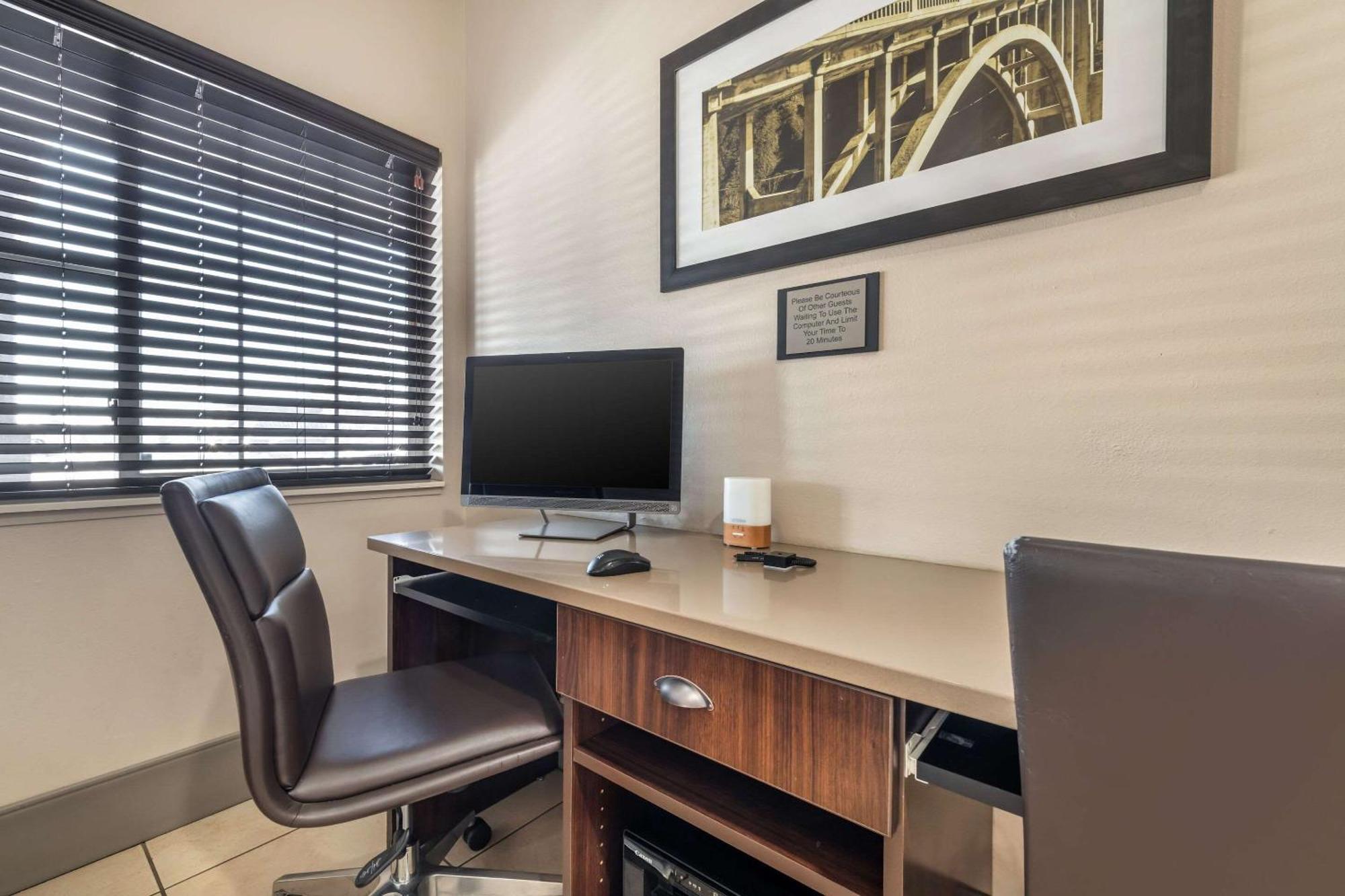 Country Inn & Suites By Radisson, Watertown, Sd Eksteriør bilde