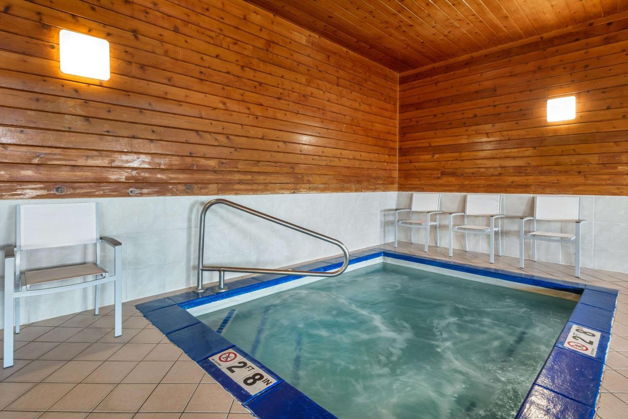 Country Inn & Suites By Radisson, Watertown, Sd Eksteriør bilde