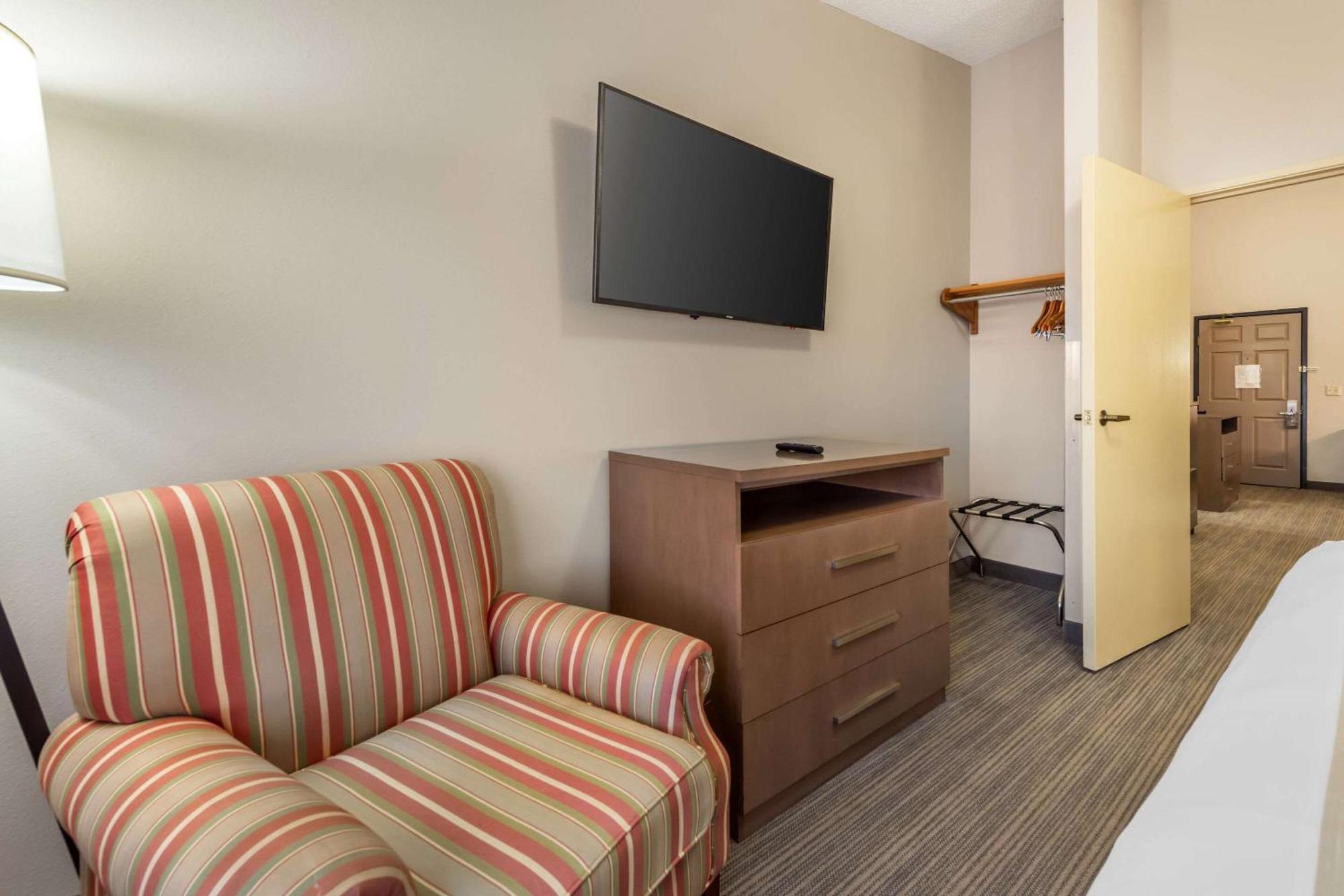 Country Inn & Suites By Radisson, Watertown, Sd Eksteriør bilde