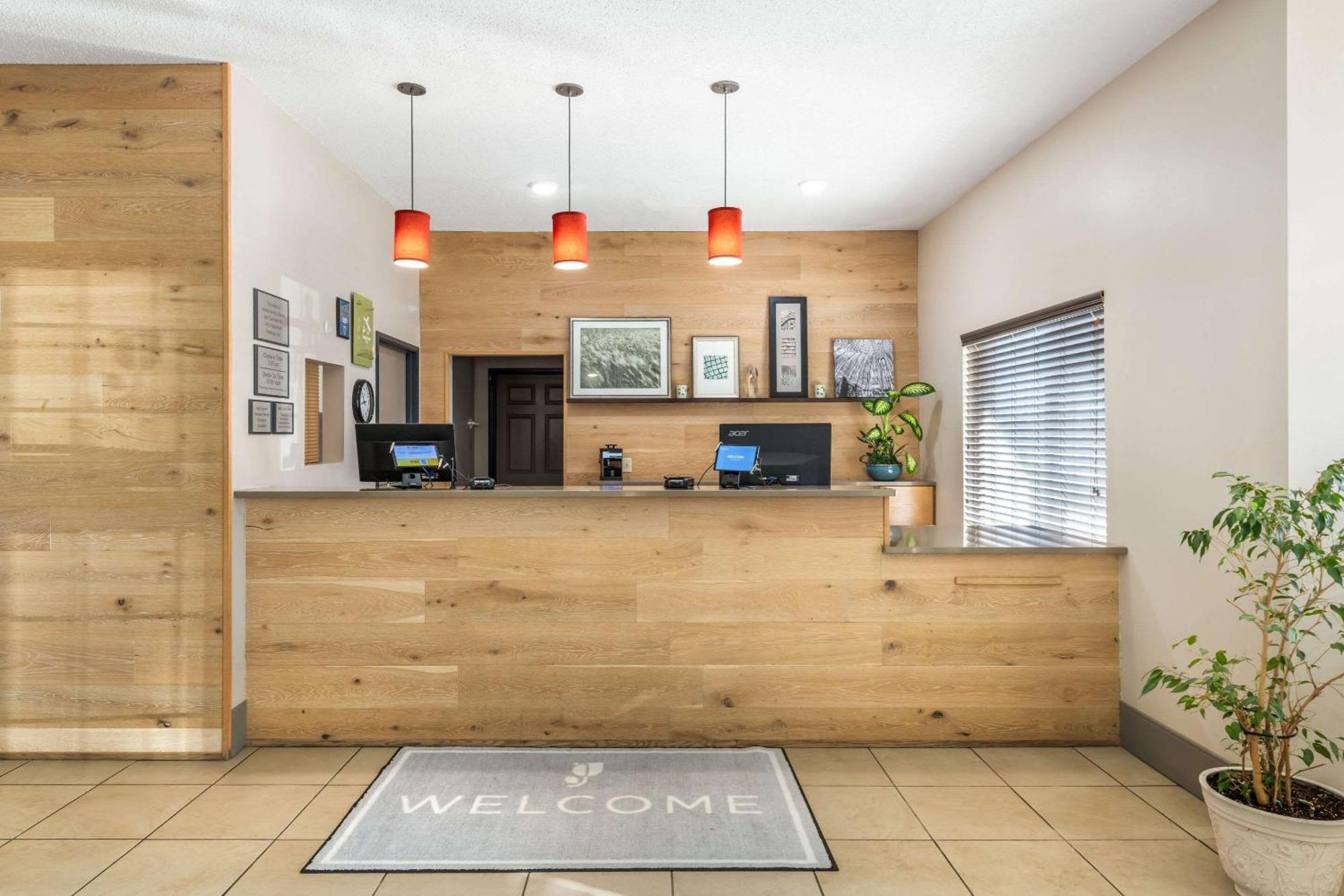 Country Inn & Suites By Radisson, Watertown, Sd Eksteriør bilde