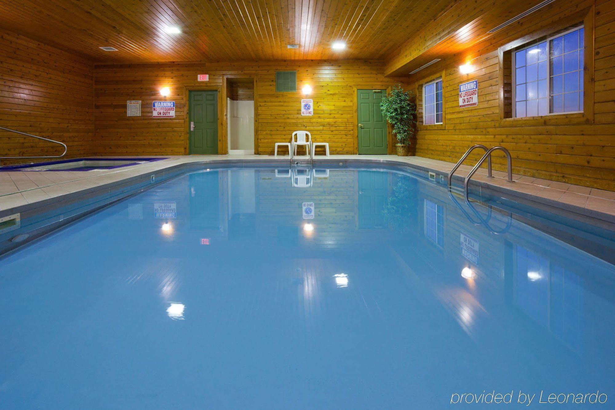 Country Inn & Suites By Radisson, Watertown, Sd Eksteriør bilde